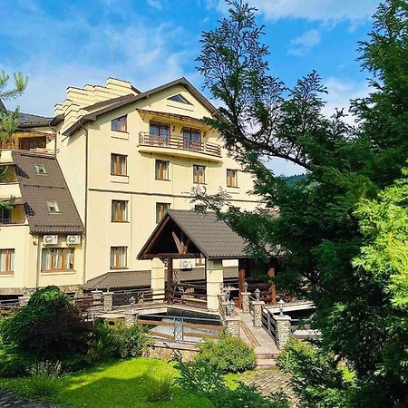 Gerdan Hotel Yaremche Eksteriør billede