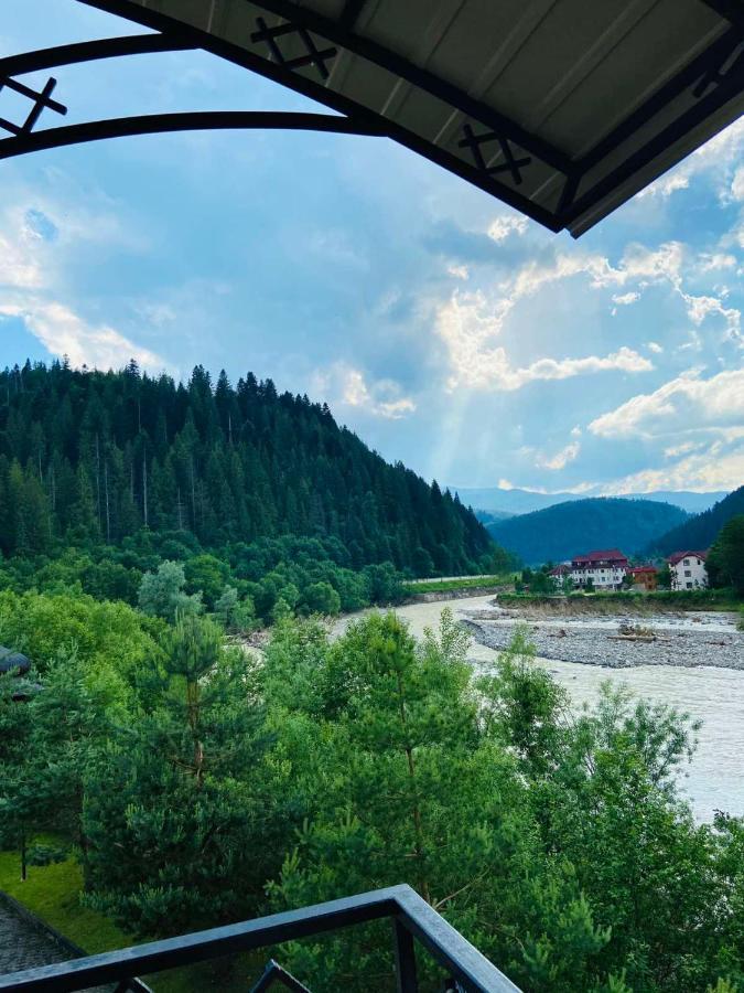 Gerdan Hotel Yaremche Eksteriør billede