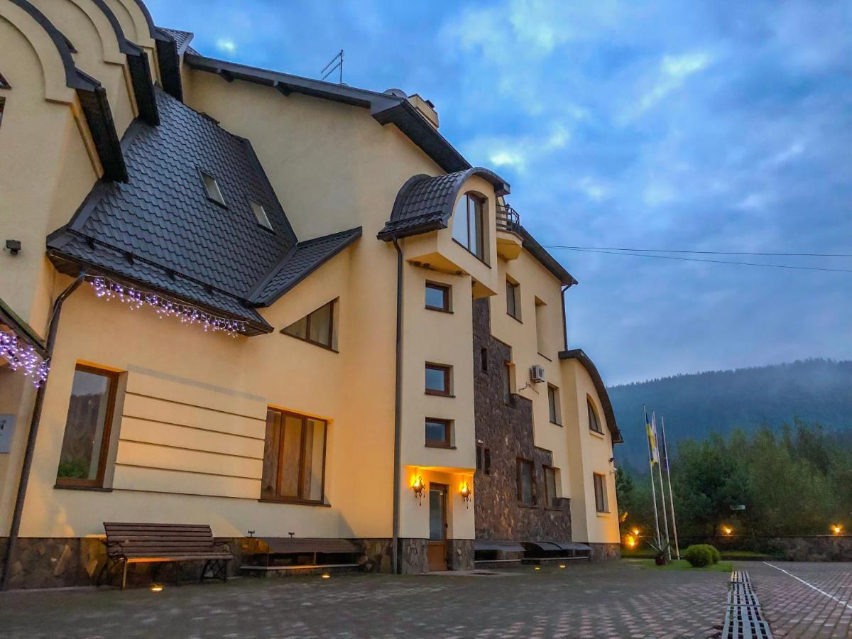 Gerdan Hotel Yaremche Eksteriør billede