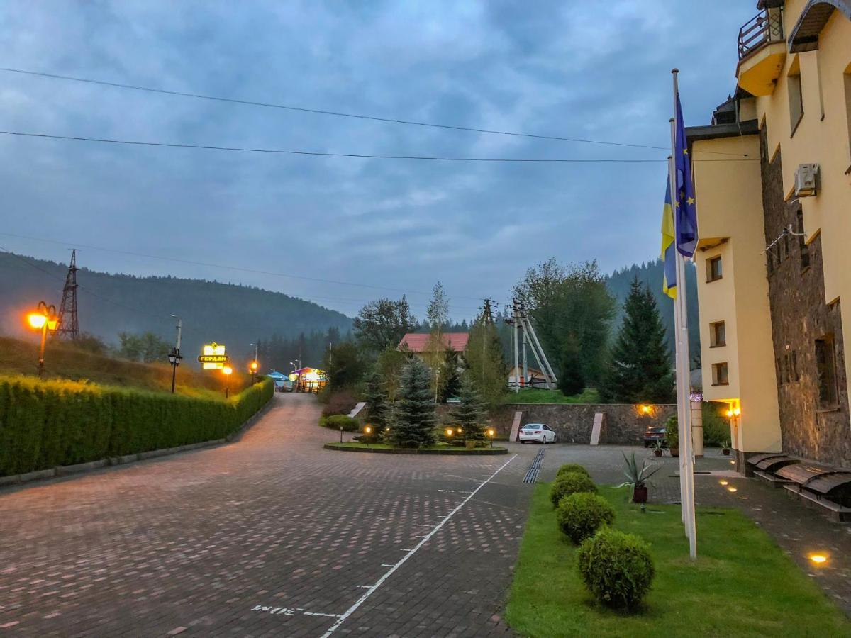 Gerdan Hotel Yaremche Eksteriør billede